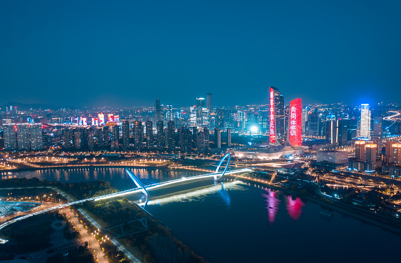 南京國際青年文化中心 南京眼 南京青奧中心 河西金融城夜景圖片素材