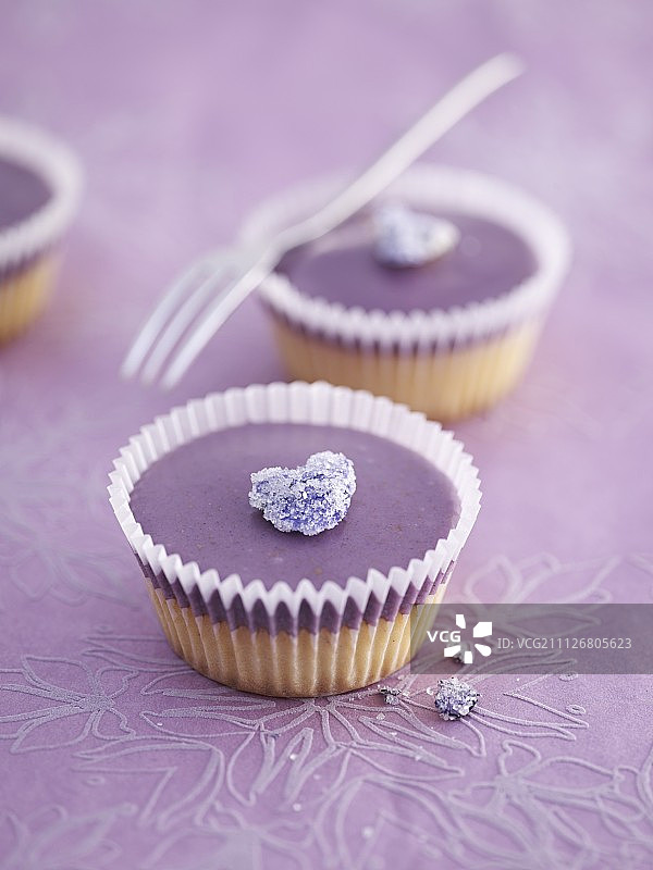 紫色的蛋糕图片素材