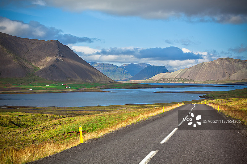 无尽的冰岛高速公路图片素材