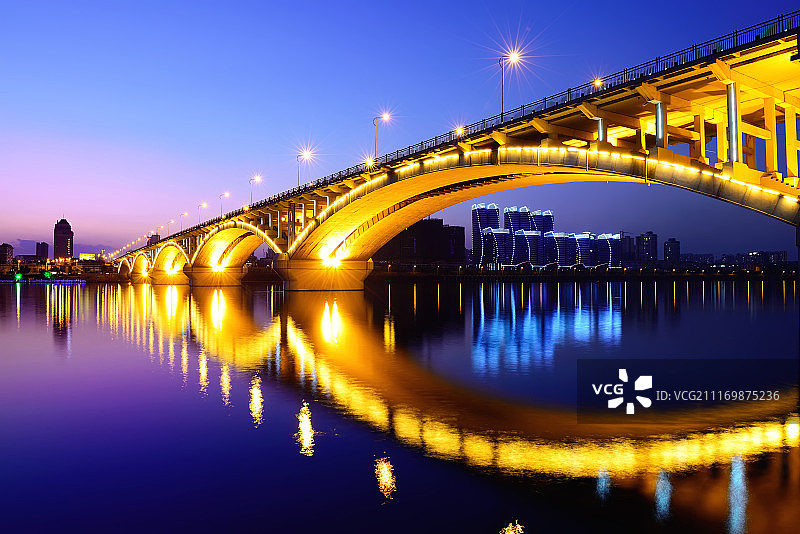 大桥夜景图片素材