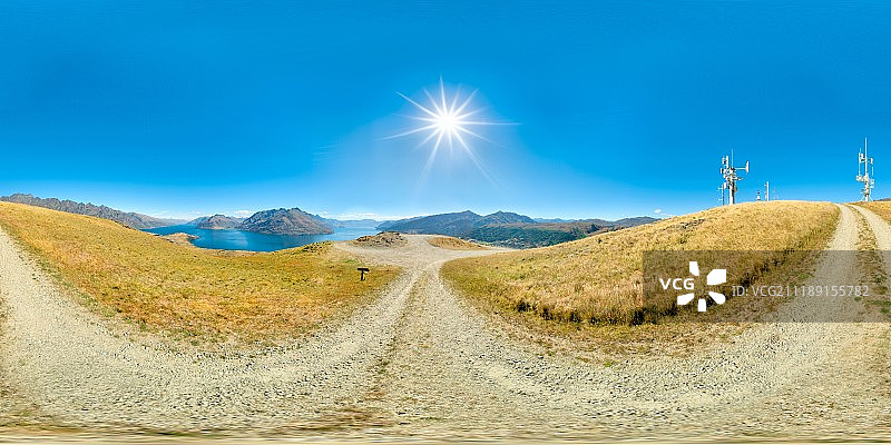 360掳 HDRI showing a gravel track in a mountain landscape in New Zealand图片素材