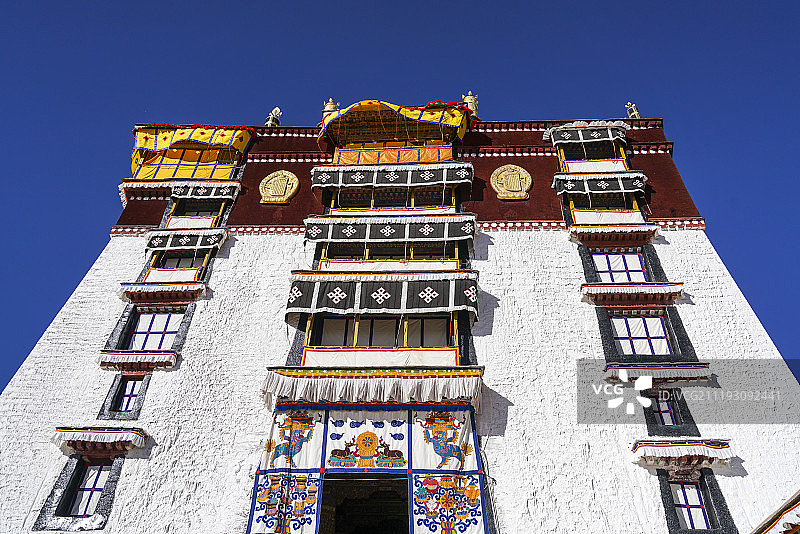 西藏拉萨布达拉宫德央厦平台图片素材