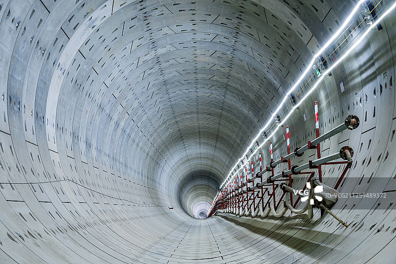修建中的地铁隧道图片素材
