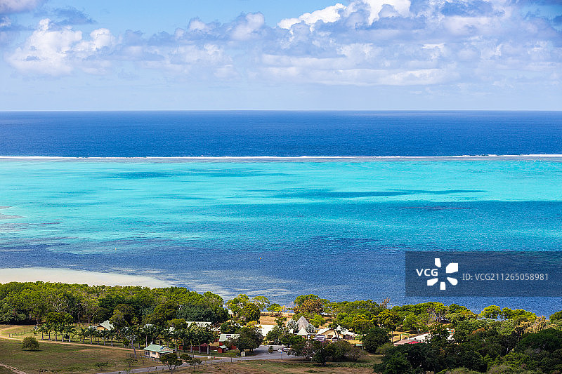 碧海蓝天大海蓝色热带岛屿度假天堂图片素材