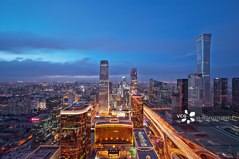 落日下的北京城市风光图片素材
