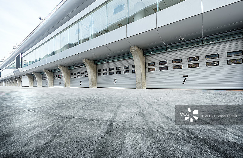 F1赛车场维修停车库图片素材