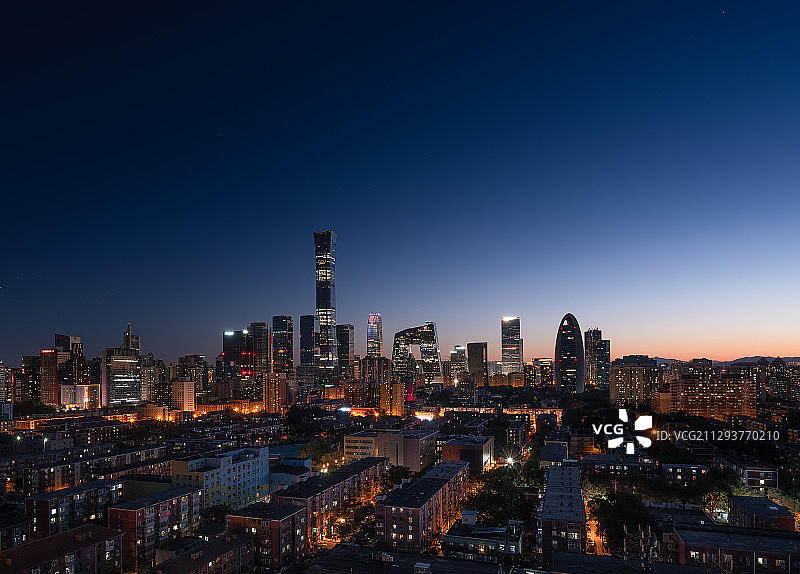 北京国贸CBD城市天际线蓝调夜景图片素材