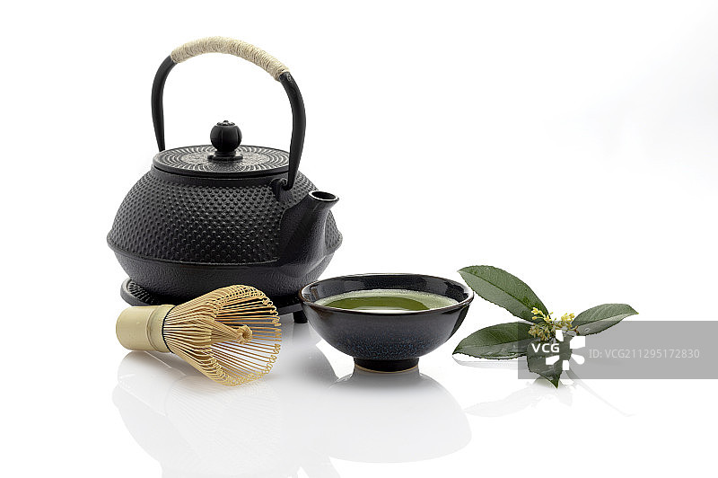 健康养生的日式抹茶和茶具图片素材