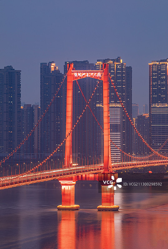 武汉鹦鹉洲长江大桥夜景图片素材