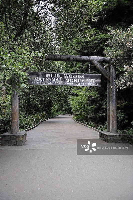 穆尔森林国家公园入口，加利福尼亚州，美国，北美图片素材