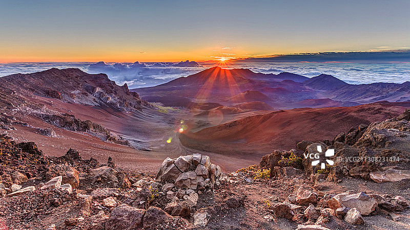 日落时的山景，毛伊岛，夏威夷，美国图片素材