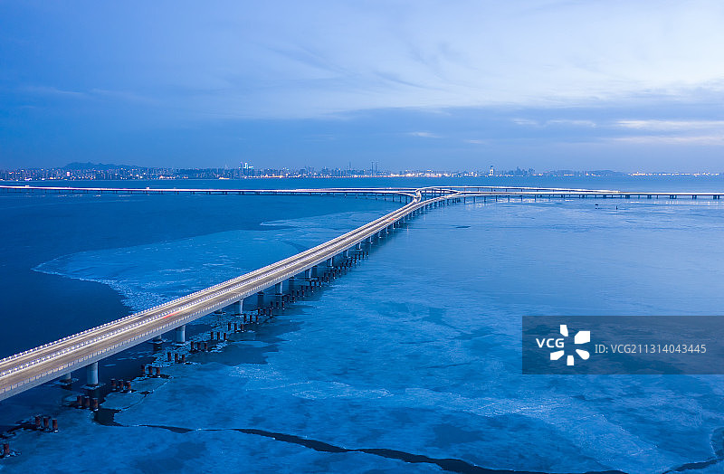 胶州湾冰海和大桥图片素材