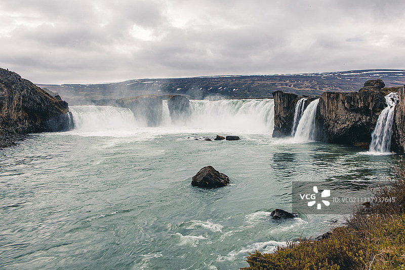 冰岛，众神瀑布，阴天图片素材