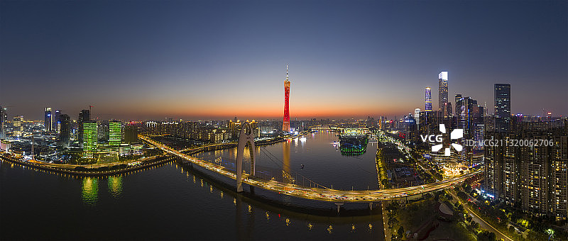 航拍中国广州城市建筑夜景风光图片素材