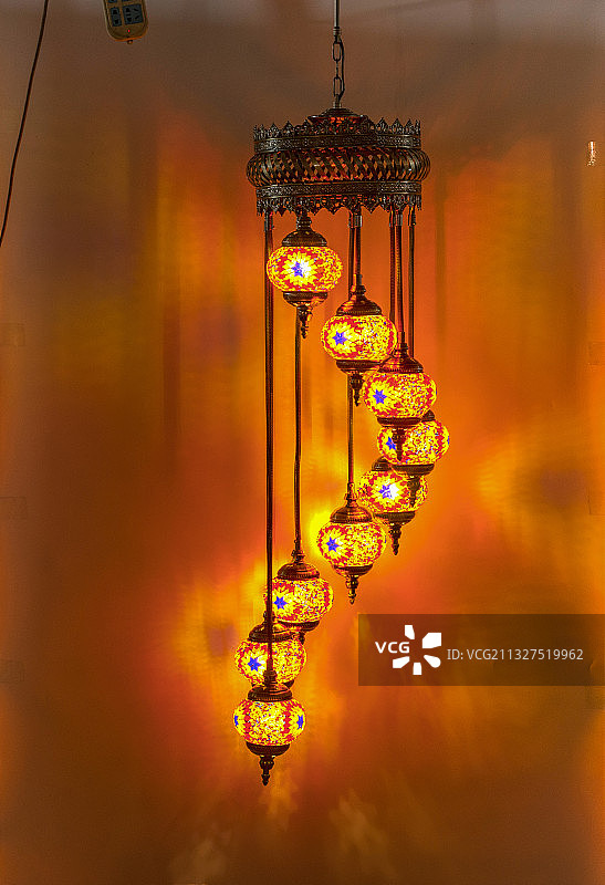 阿拉伯工艺吊灯，复古吊灯图片素材