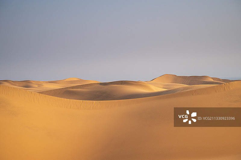 美丽的巴丹吉林沙漠是中国八大沙漠之一，位于内蒙古自治区.图片素材