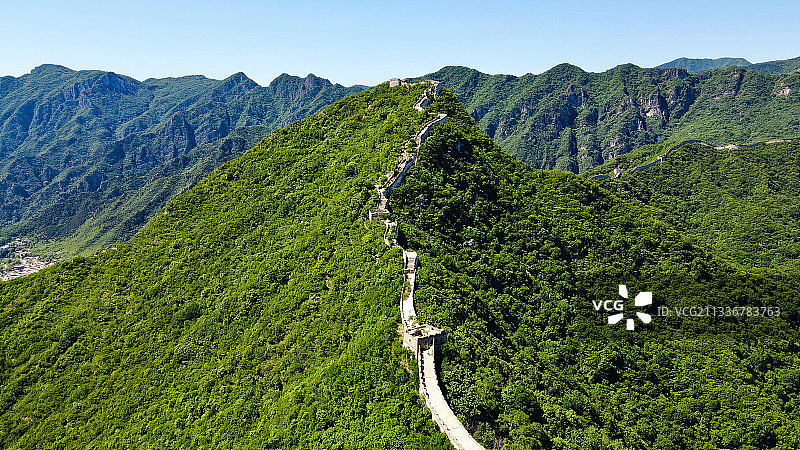 北京箭扣长城之北京结城墙航拍高空俯视图图片素材