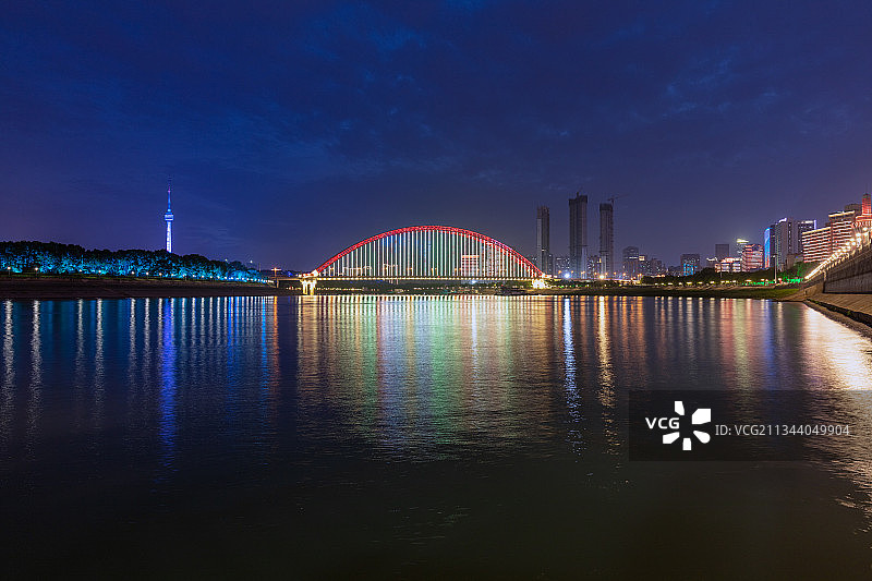 湖北武汉汉江夜景图片素材