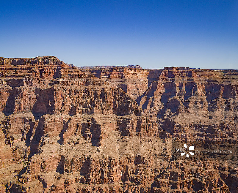 在晴朗的天空下的岩石形成的风景，大峡谷村，亚利桑那州，美国，美国图片素材