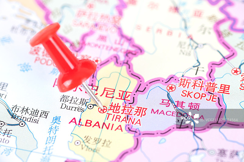 地图上标注的阿尔巴尼亚首都地拉那图片素材
