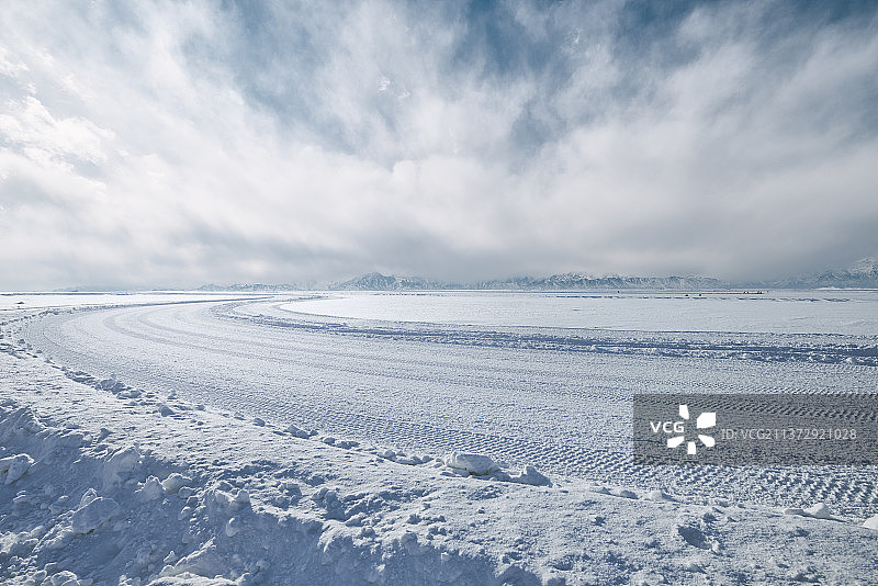 雪山云景冰雪道路车道图片素材