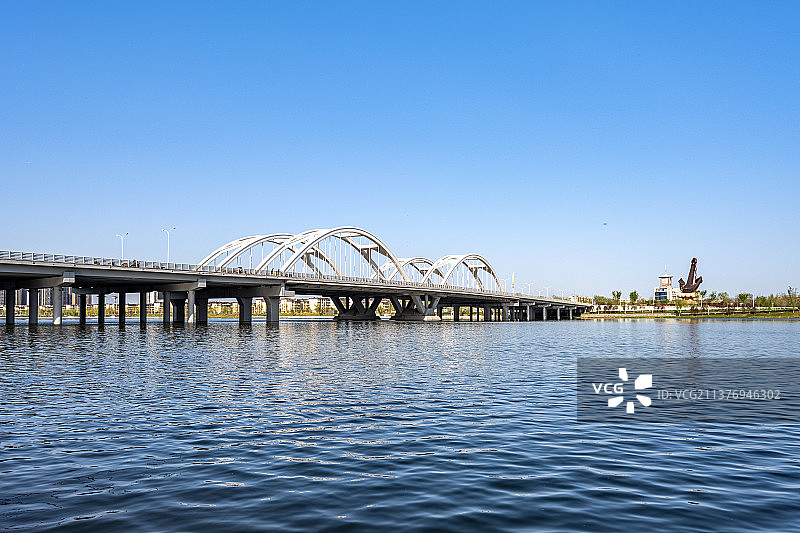 陕西西安灞河桥河滨景观步道图片素材