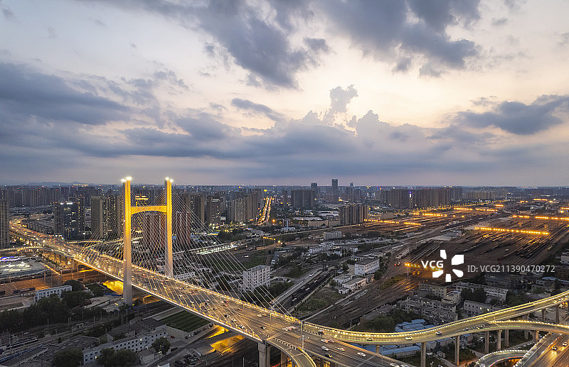 中国河南郑州市农业路大桥航拍视角图片素材