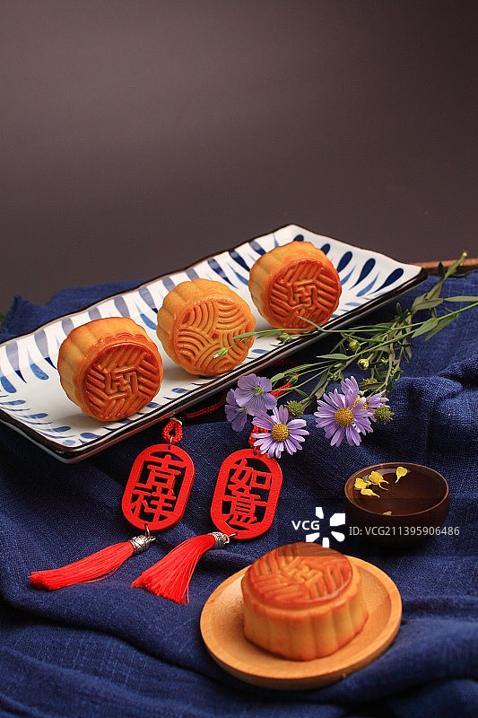 中秋节月饼中国传统节日静物图片素材