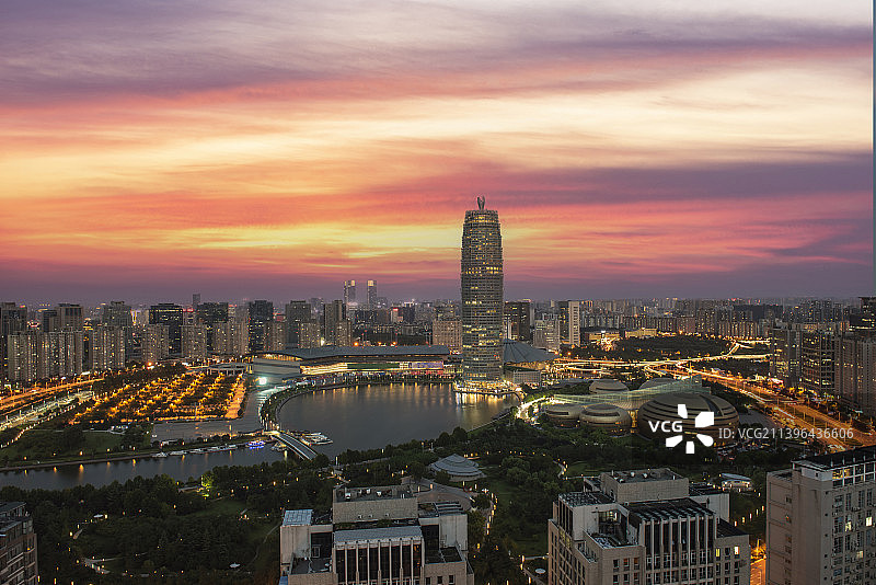 中国河南郑州市郑东新区CBD国际会展中心大玉米城市户外风光图片素材