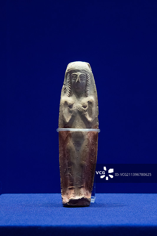 美索不达米亚文物女神泥塑铁器时代大马士革国家博物馆图片素材