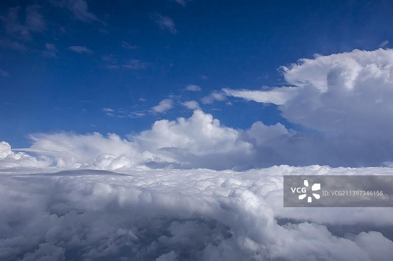 云层之上云海天空蓝天白云自然风光背景素材图片素材