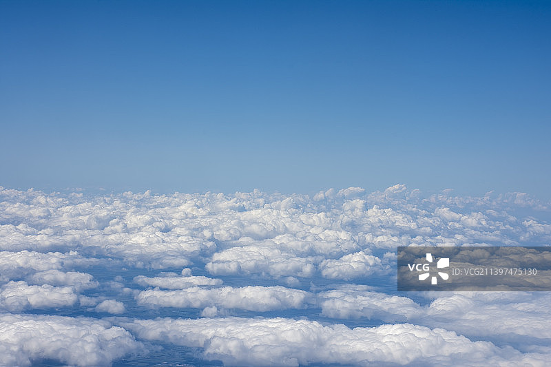云海云层之上云端天空蓝天白云高空航拍背景素材图片素材