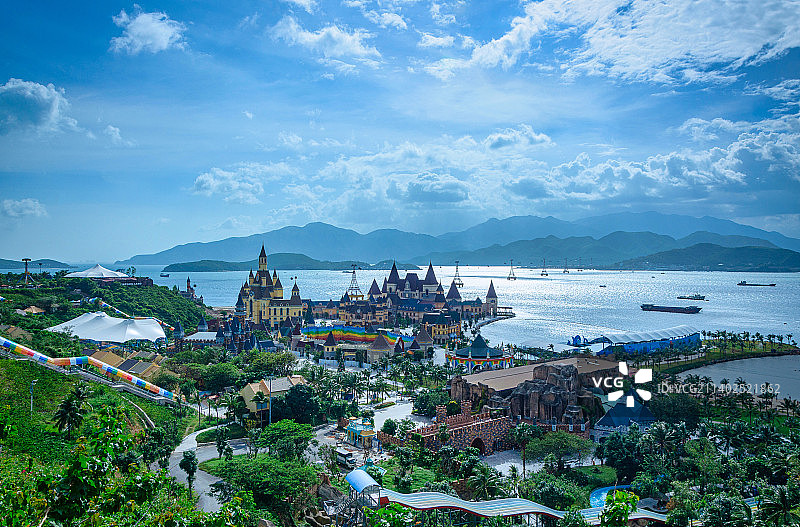 越南芽庄珍珠岛海岸欧式建筑古堡景观图片素材