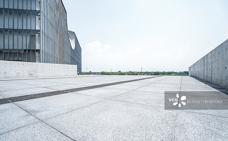上海保利剧院建筑空间广场图片素材