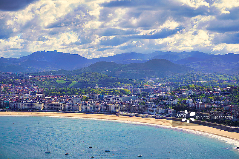 西班牙，海上城市的天空鸟瞰图图片素材