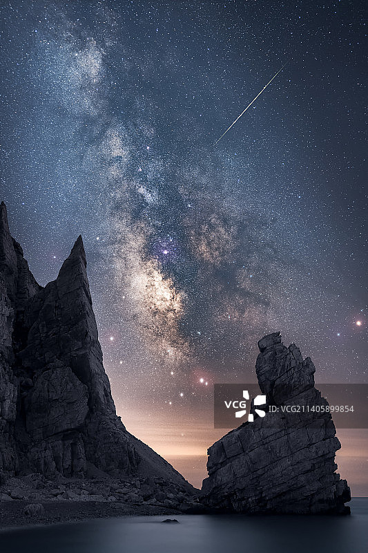 大连旅顺西湖咀的夜景星空银河图片素材