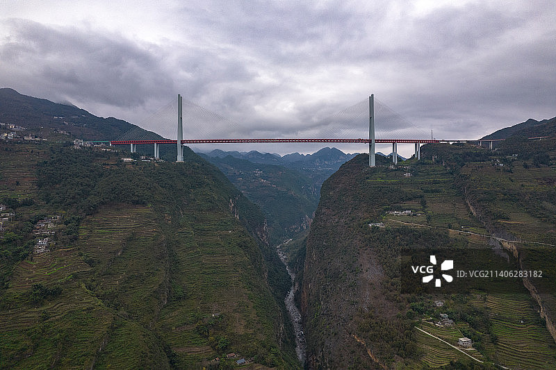 中国贵州省六盘水市北盘江大桥图片素材