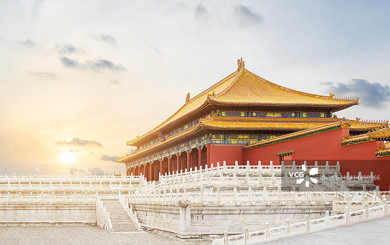 北京故宫博物馆和蓝天白云背景图片素材