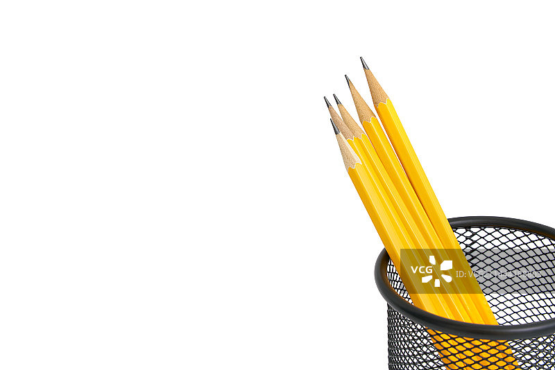 多个铅笔放在笔筒里和白色背景图片素材