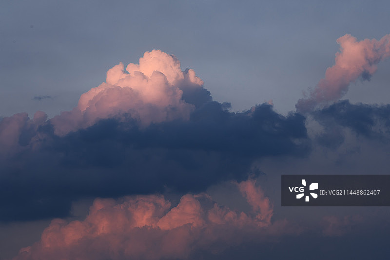 蓝天白云，云朵，云的形状，图片素材