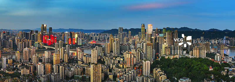 重庆城市天际线日落全景图片素材