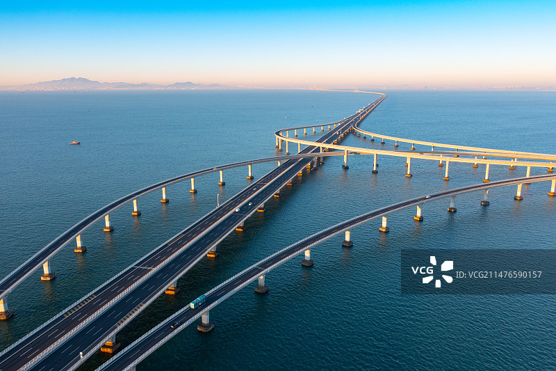 山东青岛胶州湾跨海大桥图片素材