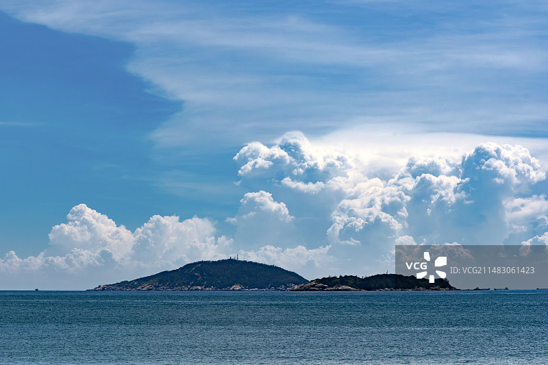 海岛晴天 蓝天白云图片素材