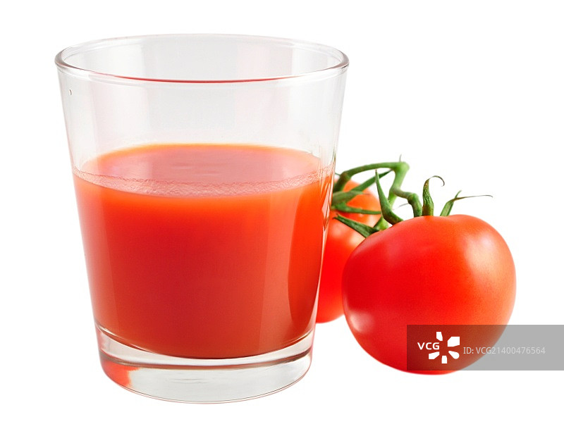 一杯西红柿汁和新鲜的西红柿图片素材