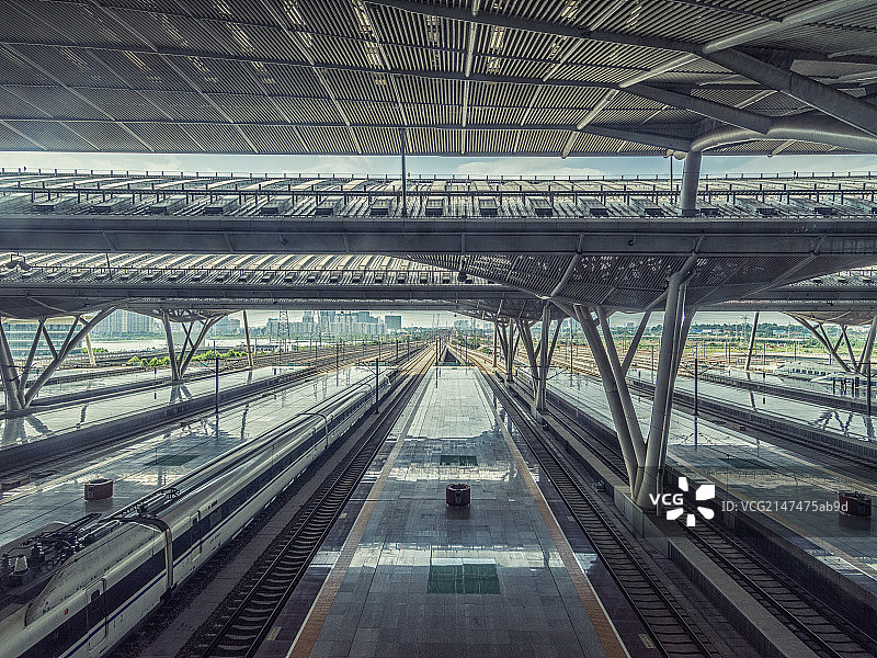 中国高速铁路武汉站图片素材
