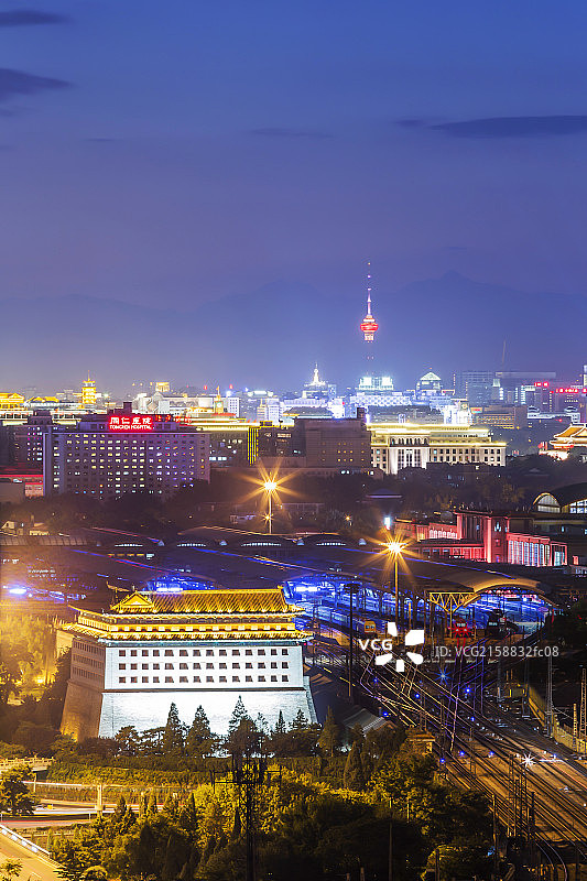 北京火车站夜景图片素材