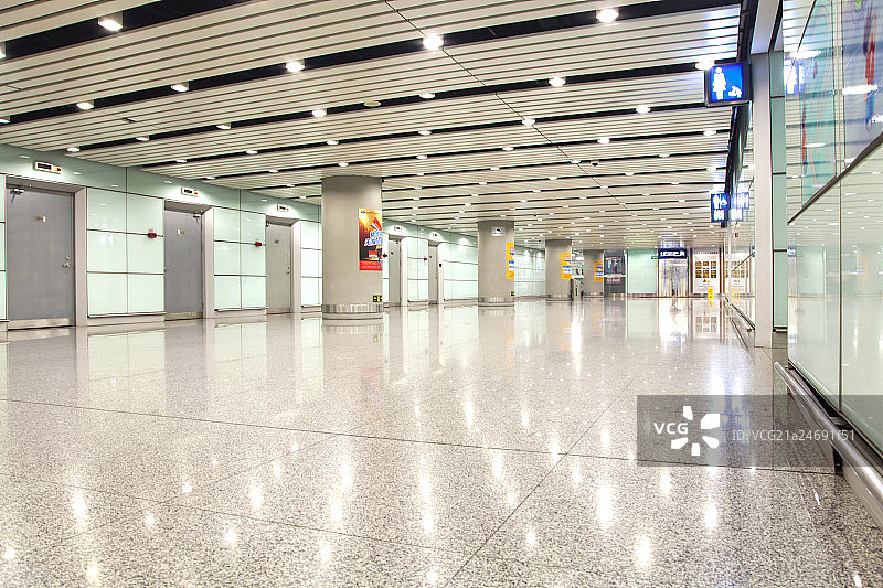 机场明亮的大厅图片素材