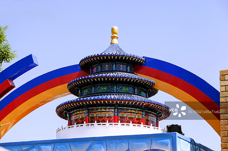 中国天坛和彩虹的模型图片素材