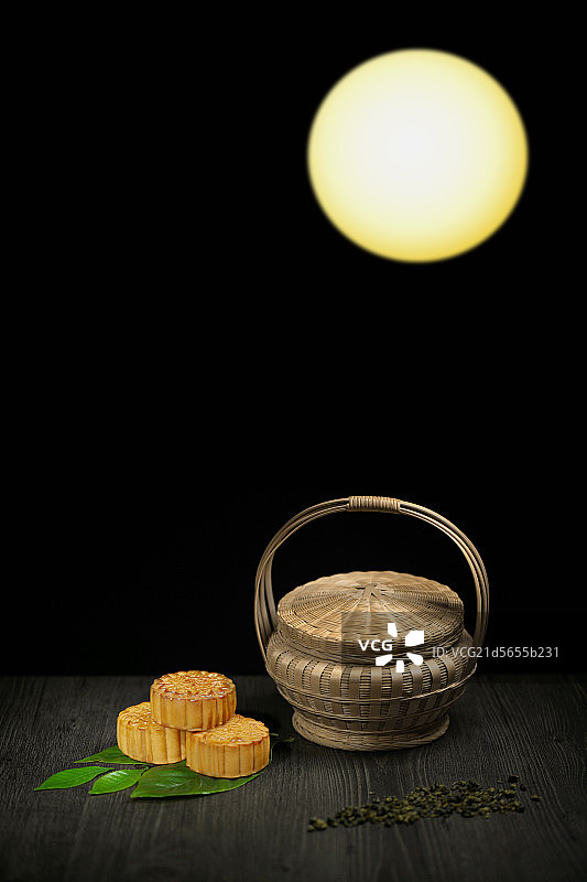 中秋传统美食月饼图片素材