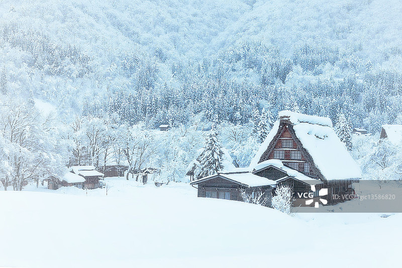 Shirakawa-go在雪图片素材